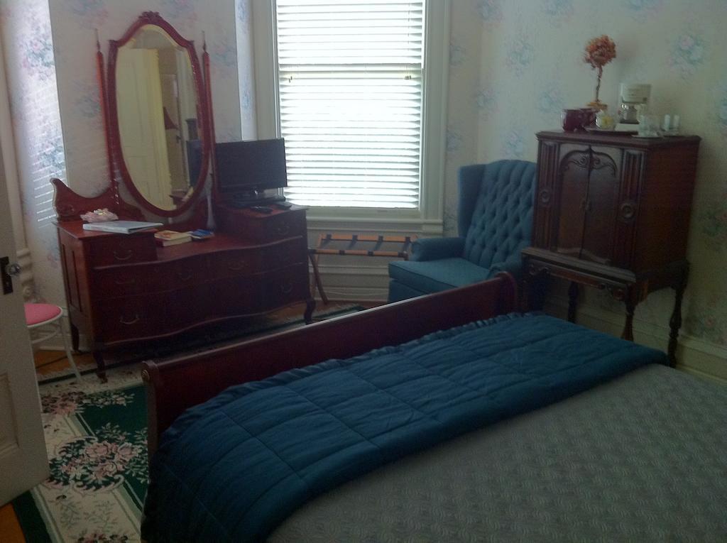 Grand Avenue Bed And Breakfast Картагена Стая снимка